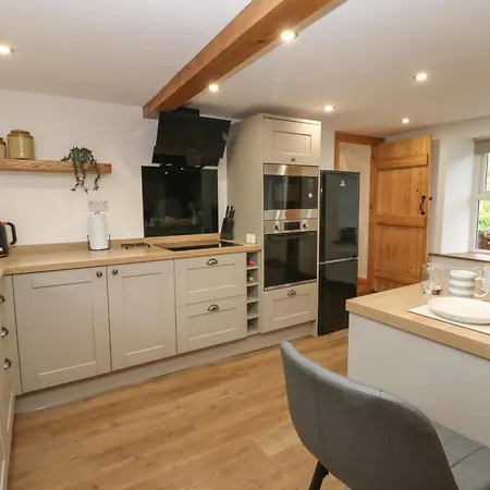 בית נופש Lime Tree קירקבי סטפן