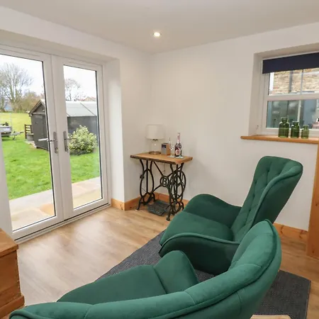 בית נופש Lime Tree קירקבי סטפן