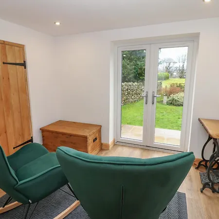 Holiday home Lime Tree *